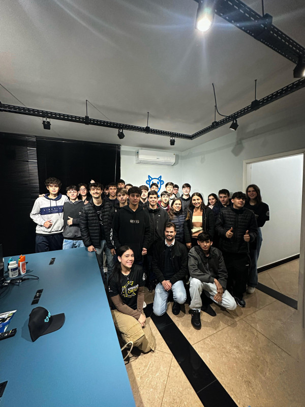 Turma Apender e Crescer realiza visita técnica a empresa Leigado