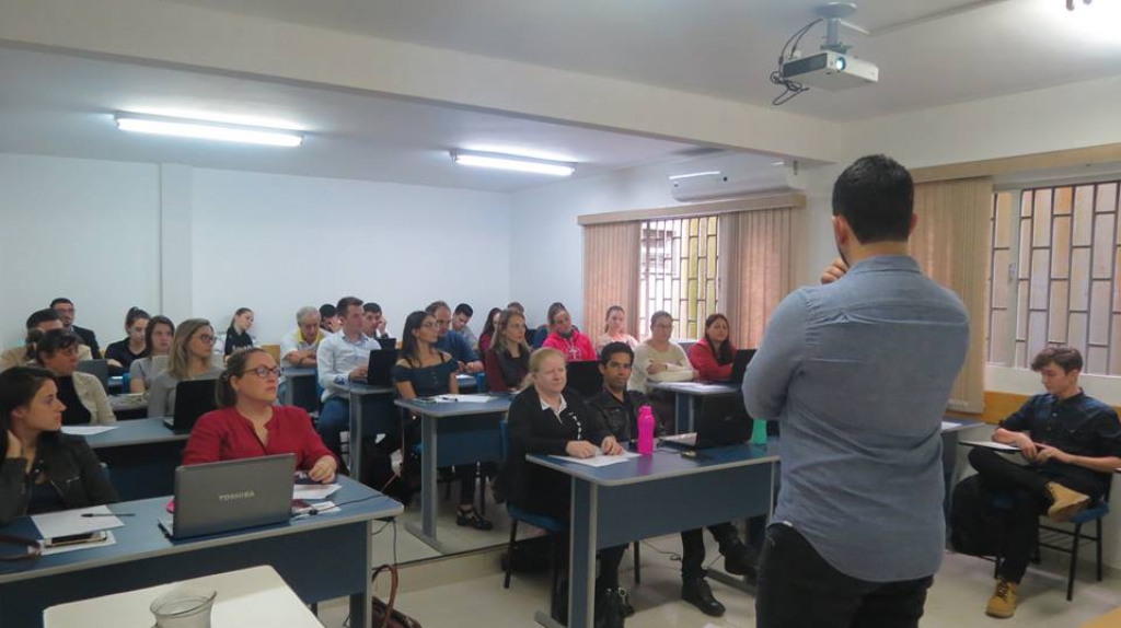 Minicurso: Como utilizar os meios digitais a favor do seu negócio