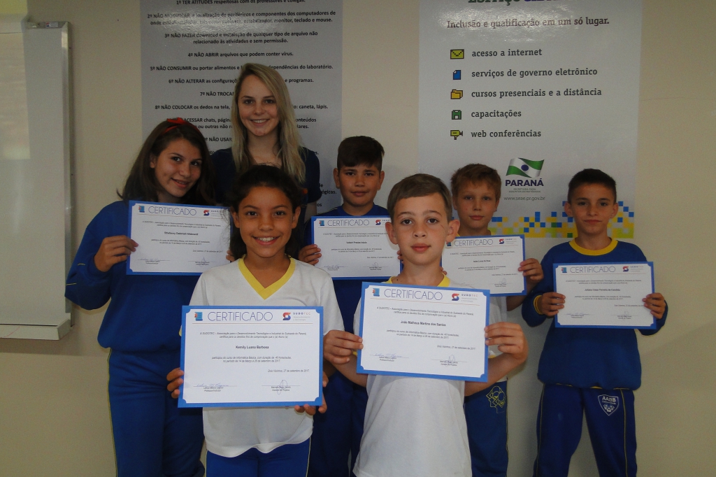 Alunos da AABB Comunidade recebem Certificados