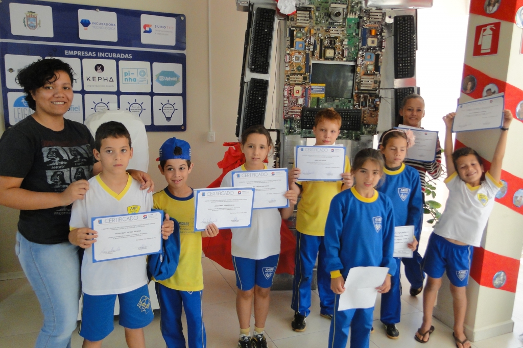 Encerramento dos Cursos e Informática Básica e Avançada