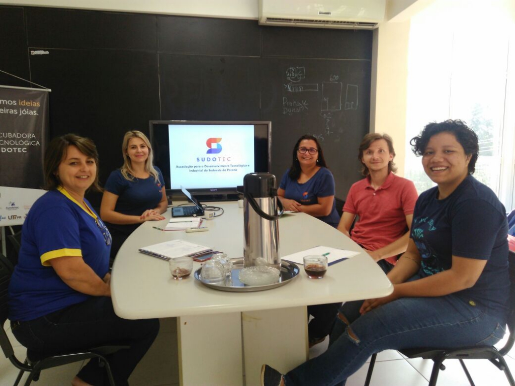 Reunião de alinhamento de atividades referente ao ano de 2018 com entidades AABB e Guarda Mirim