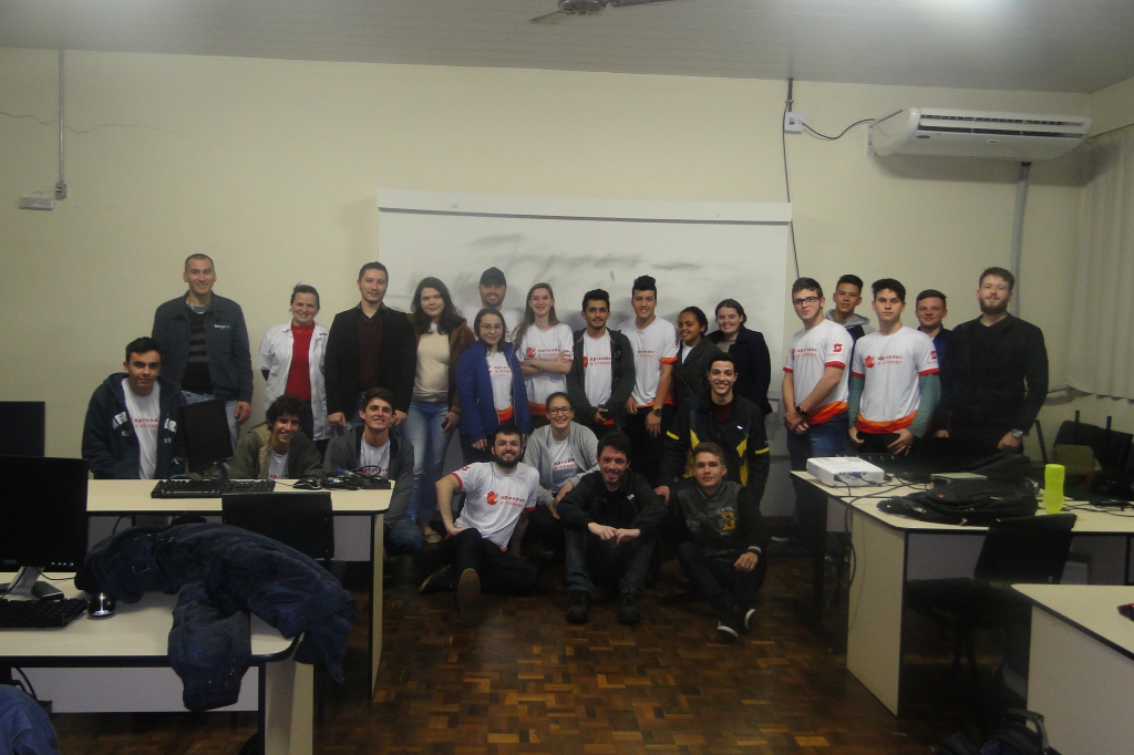 Alunos do Aprender e Crescer apresentam Pré-Banca