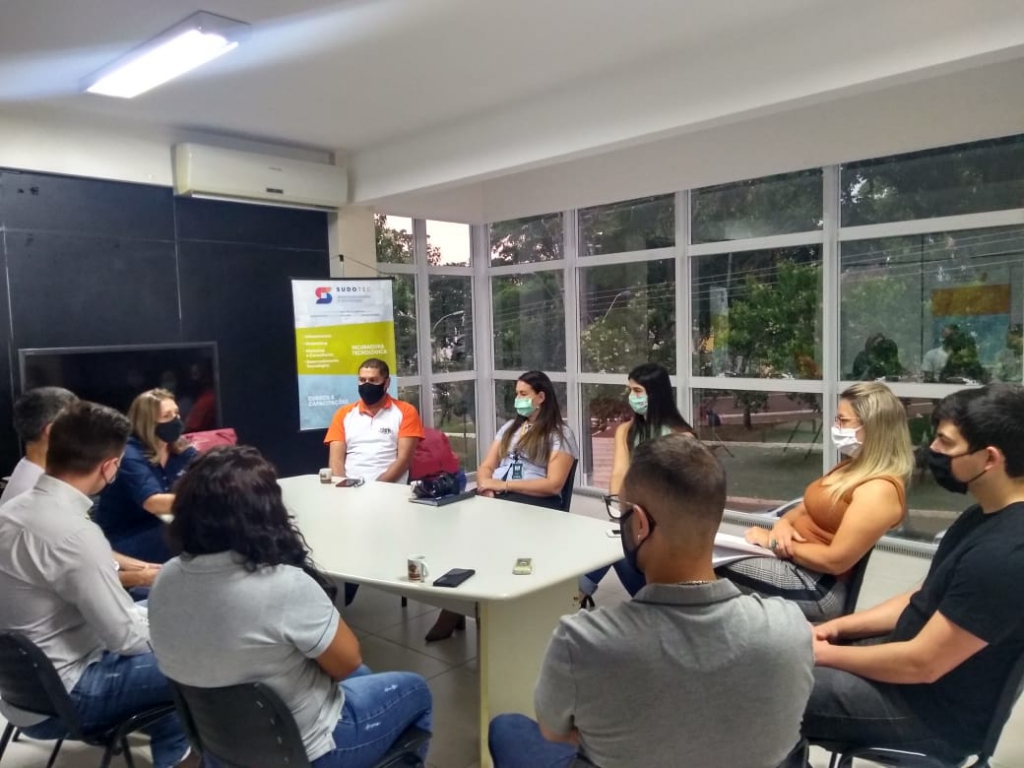EMPRESAS DA INCUBADORA SUDOTEC RECEBEM VISITA SEBRAE E CRESOL
