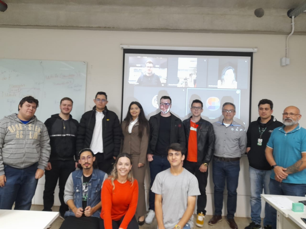 ALUNOS DO PROJETO APRENDER E CRESCER 2022 APRESENTAM TRABALHOS DE CONCLUSÃO DE CURSO EM QUEDAS DO IGUAÇU.