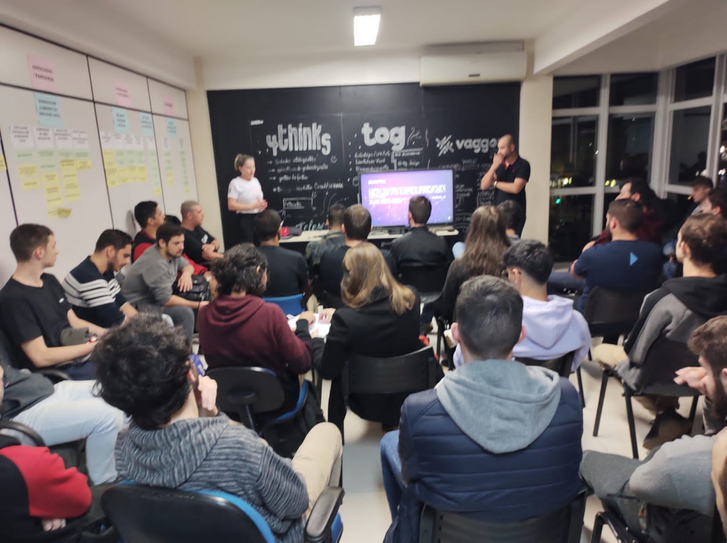 Academicos de Engenharia Software fazem visita a Incubadora Sudotec