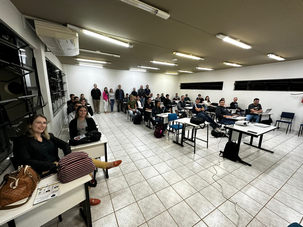 EQUIPE SUDOTEC E INCUBADOS FAZEM VISITA AO CENTRO UNIVERSITÁRIO UNISEP