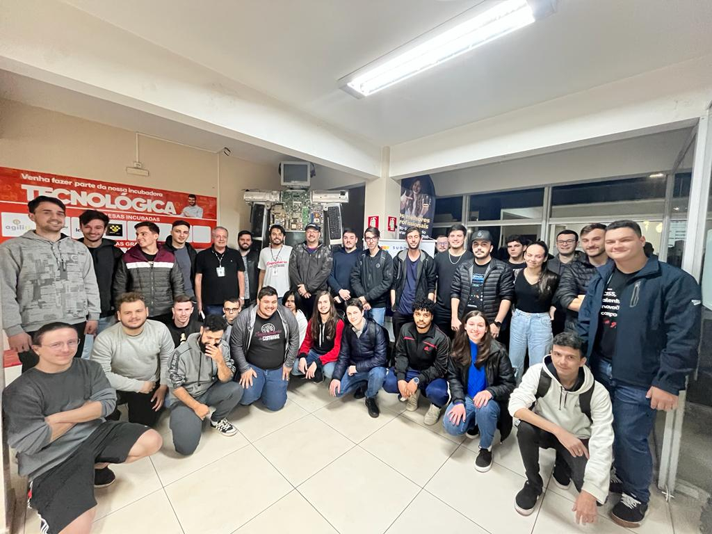 SUDOTEC RECEPCIONA ACADEMICOS DA UTFPR