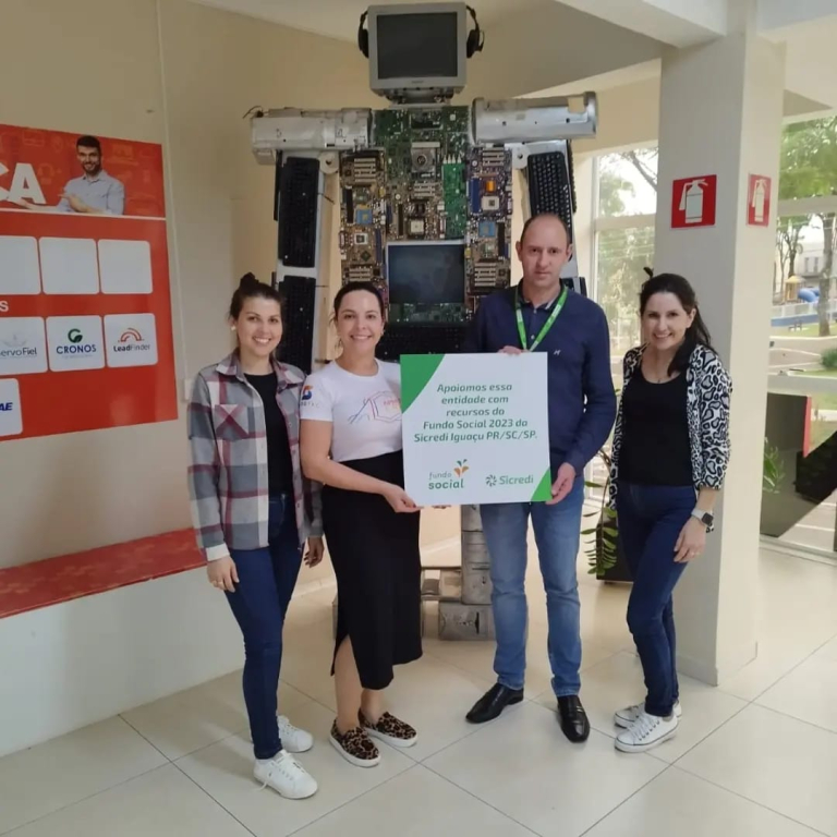 SUDOTEC RECEBE PLACA DE APOIO A ENTIDADE DE SICREDI IGUAÇU PR/SC/SP