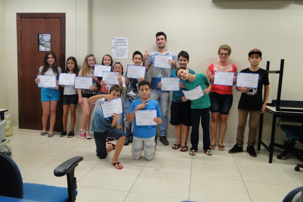 Encerramento dos cursos do Projeto Inclusão Digital