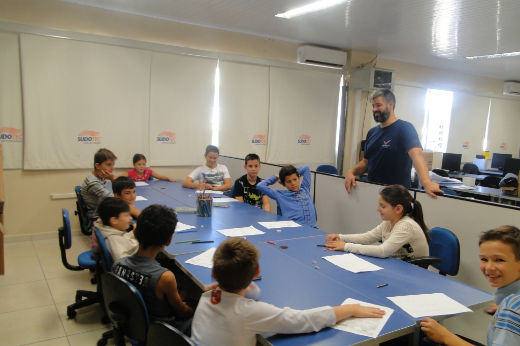 Aulas de Criação e Prototipagem iniciaram nesta terça-feira