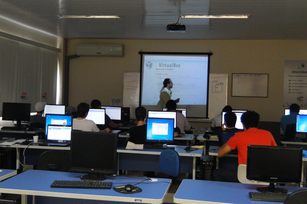 Aconteceu nesse sábado 8 de abril o FLISOL 2017