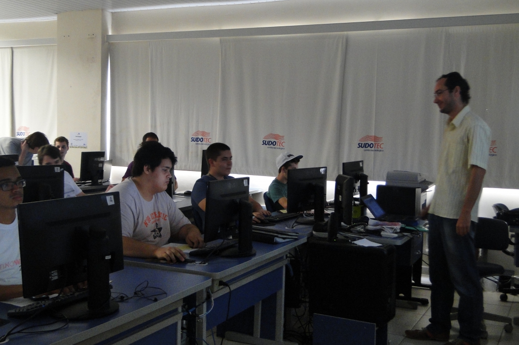 Aconteceu nesse sábado 8 de abril o FLISOL 2017