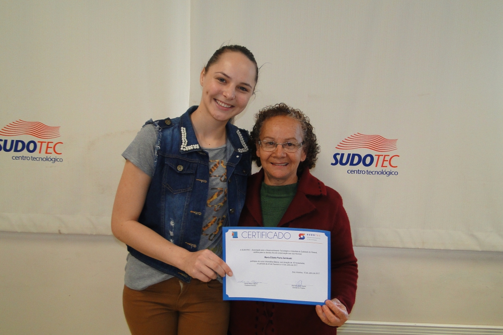 1º turma de Informática para Adultos 2017 concluem curso 