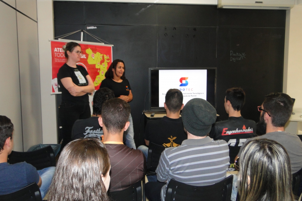 Alunos da UTFPR visitam a Sudotec