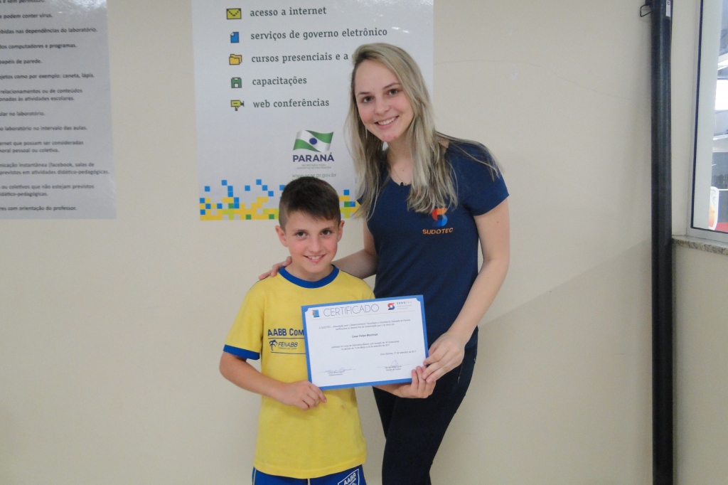 Alunos da AABB Comunidade recebem Certificados