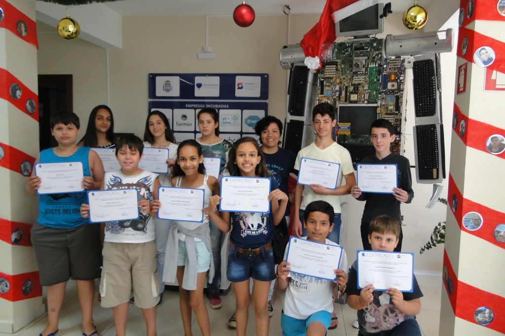 Encerramento dos Cursos e Informática Básica e Avançada