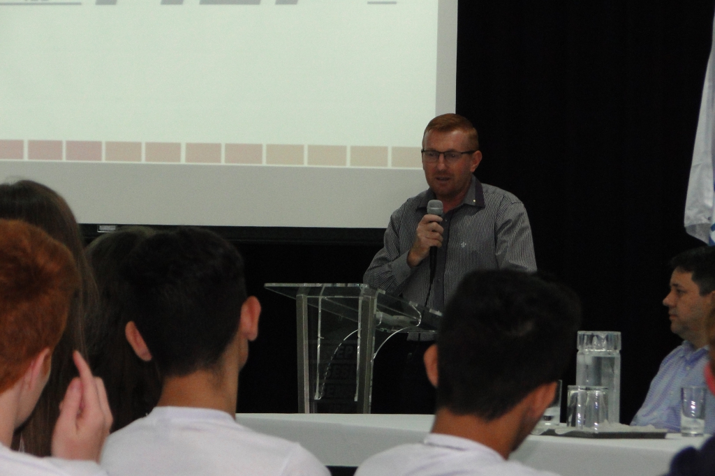 Aula Magna Aprender e Crescer.