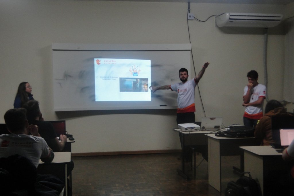 Alunos do Aprender e Crescer apresentam Pré-Banca