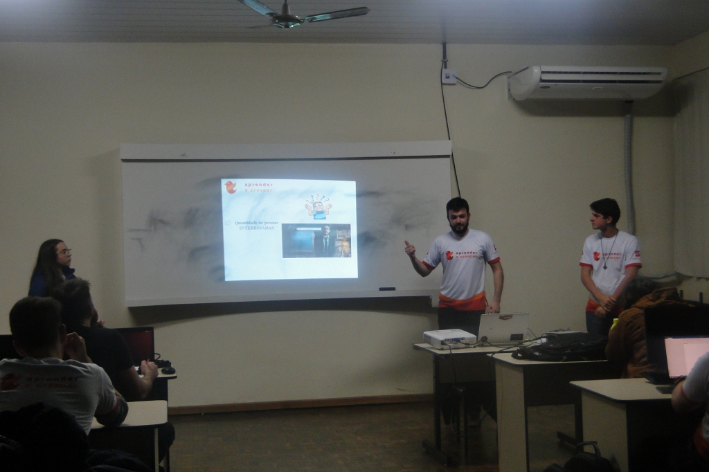 Alunos do Aprender e Crescer apresentam Pré-Banca