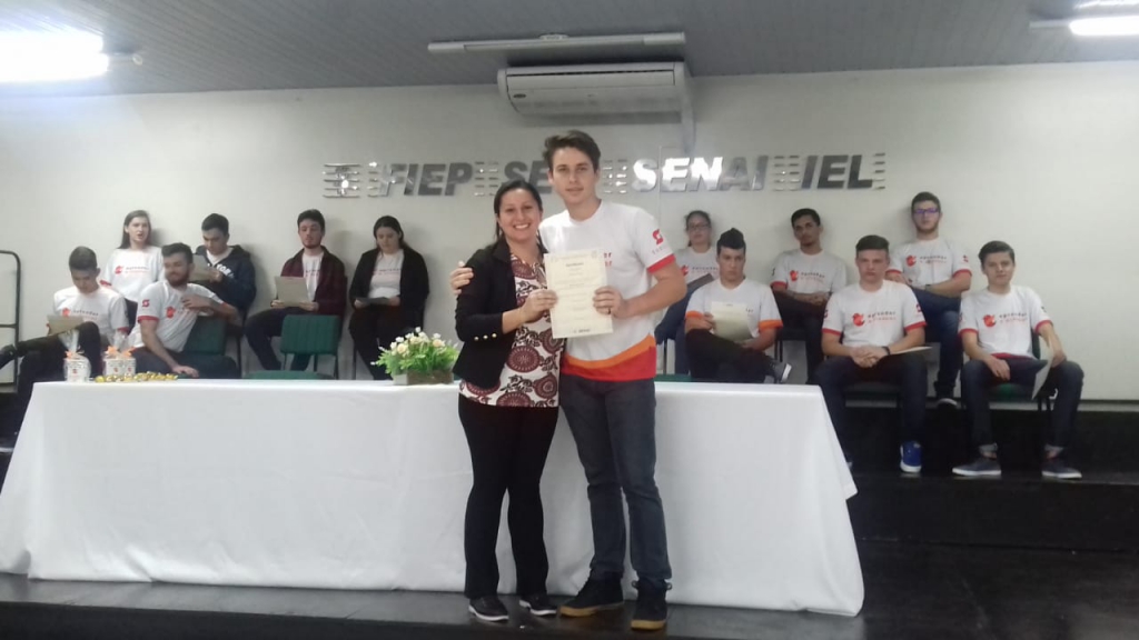 FORMANDOS DA 14ª EDIÇÃO DO PROJETO APRENDER E CRESCER