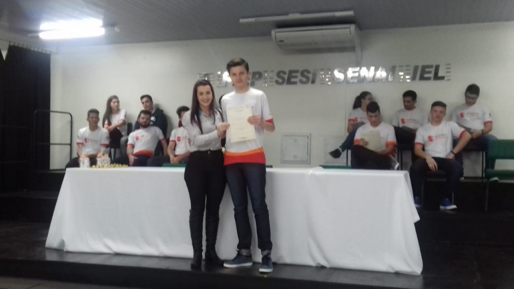 FORMANDOS DA 14ª EDIÇÃO DO PROJETO APRENDER E CRESCER