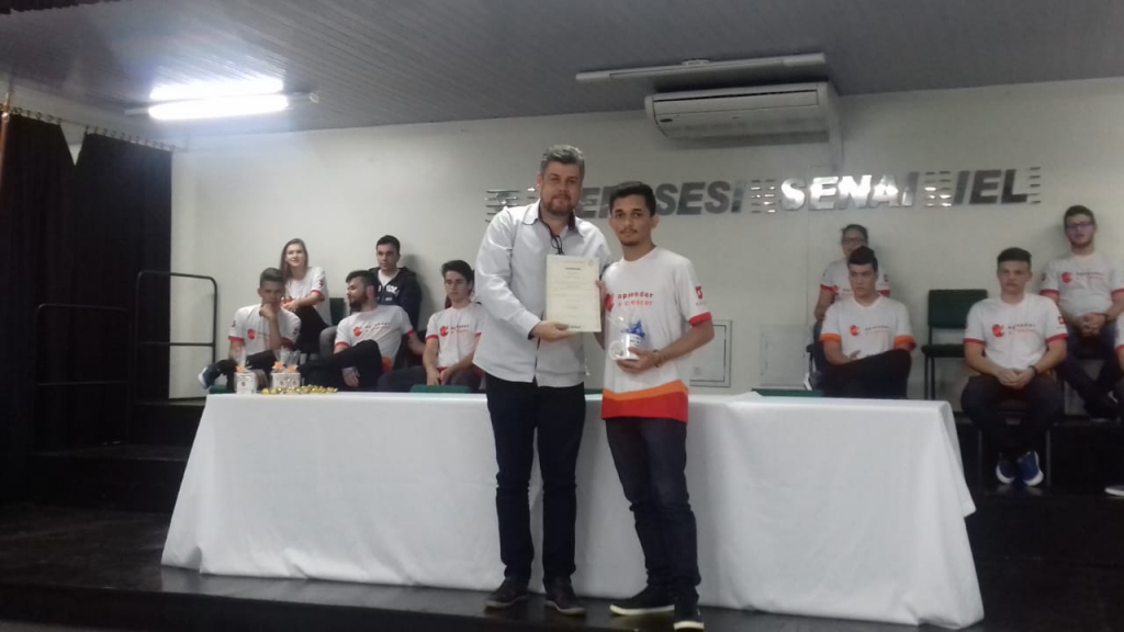 FORMANDOS DA 14ª EDIÇÃO DO PROJETO APRENDER E CRESCER