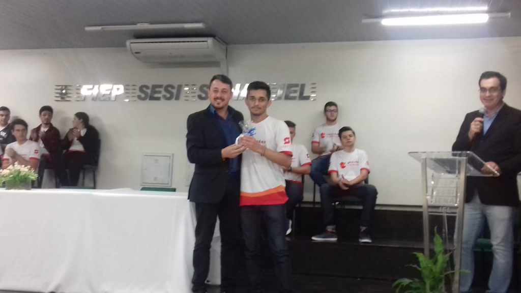 FORMANDOS DA 14ª EDIÇÃO DO PROJETO APRENDER E CRESCER