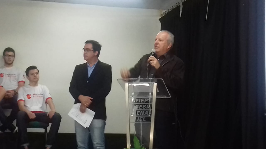 FORMANDOS DA 14ª EDIÇÃO DO PROJETO APRENDER E CRESCER