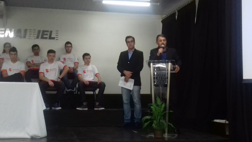 FORMANDOS DA 14ª EDIÇÃO DO PROJETO APRENDER E CRESCER