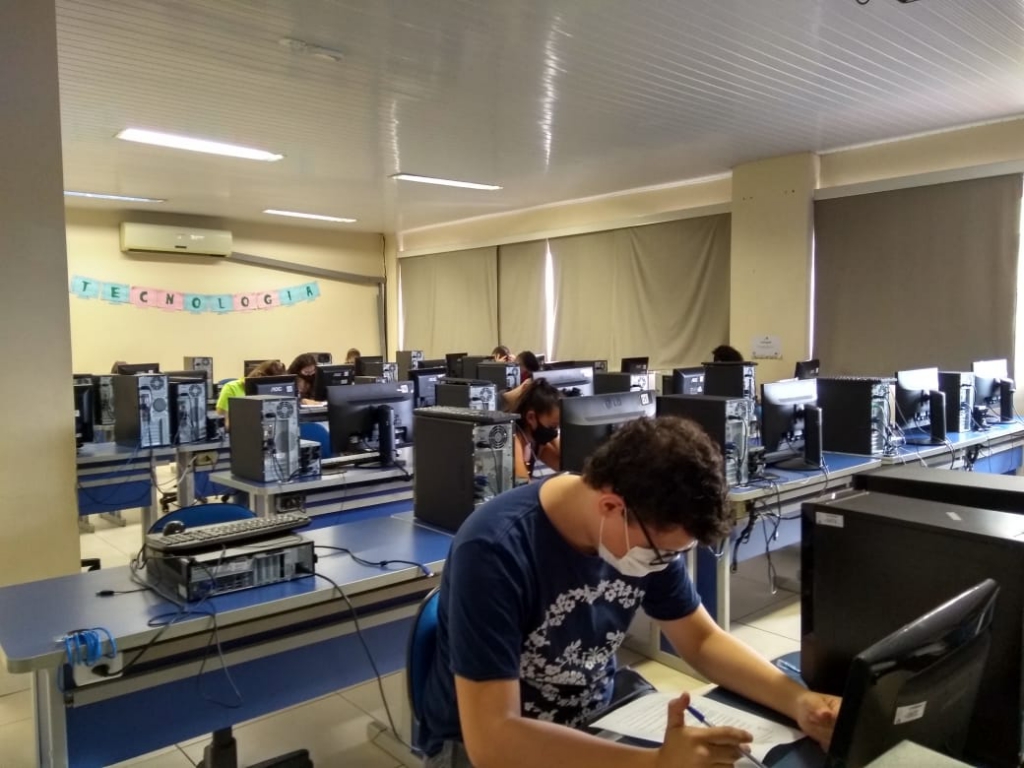 SELECIONADOS PARA 2ª FASE DO PROJETO APRENDER & CRESCER - 2021