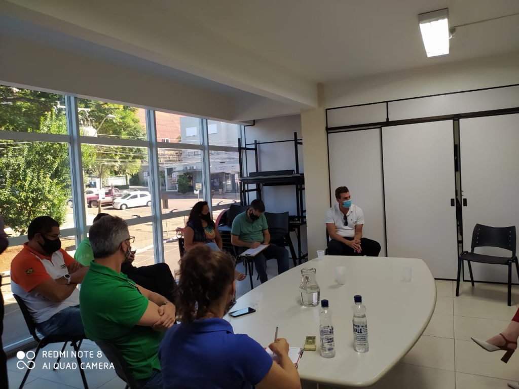 SUDOTEC RECEBE ILUSTRE VISITA DA DEP. FEDERAL LEANDRE DAL PONTE 