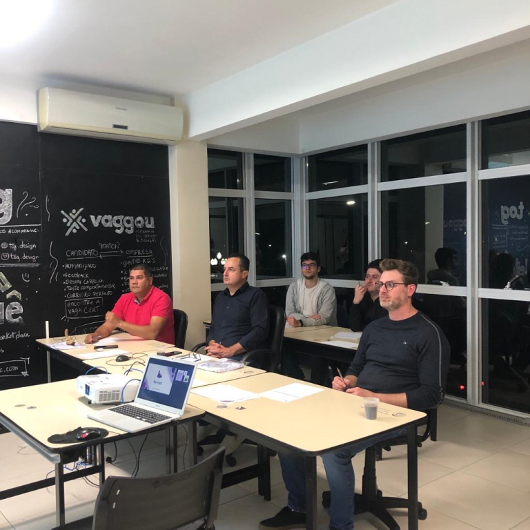 ALUNOS DO PROJETO APRENDER E CRESCER 2022 APRESENTAM TRABALHOS DE CONCLUSÃO DE CURSO