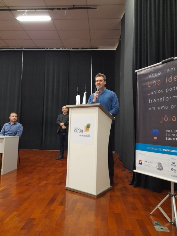 FORMATURA DA 19ª TURMA DO PROJETO APRENDER & CRESCER 