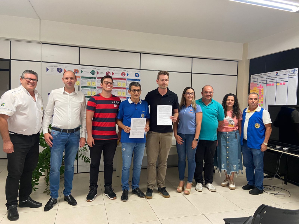 Assinatura contrato parceria Rotary Clube de Dois Vizinhos e Sudotec