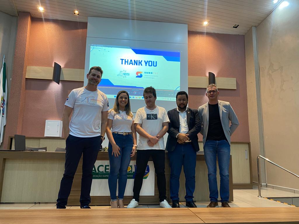 Reunião com os pais e responsáveis dos alunos do Aprender e Crescer