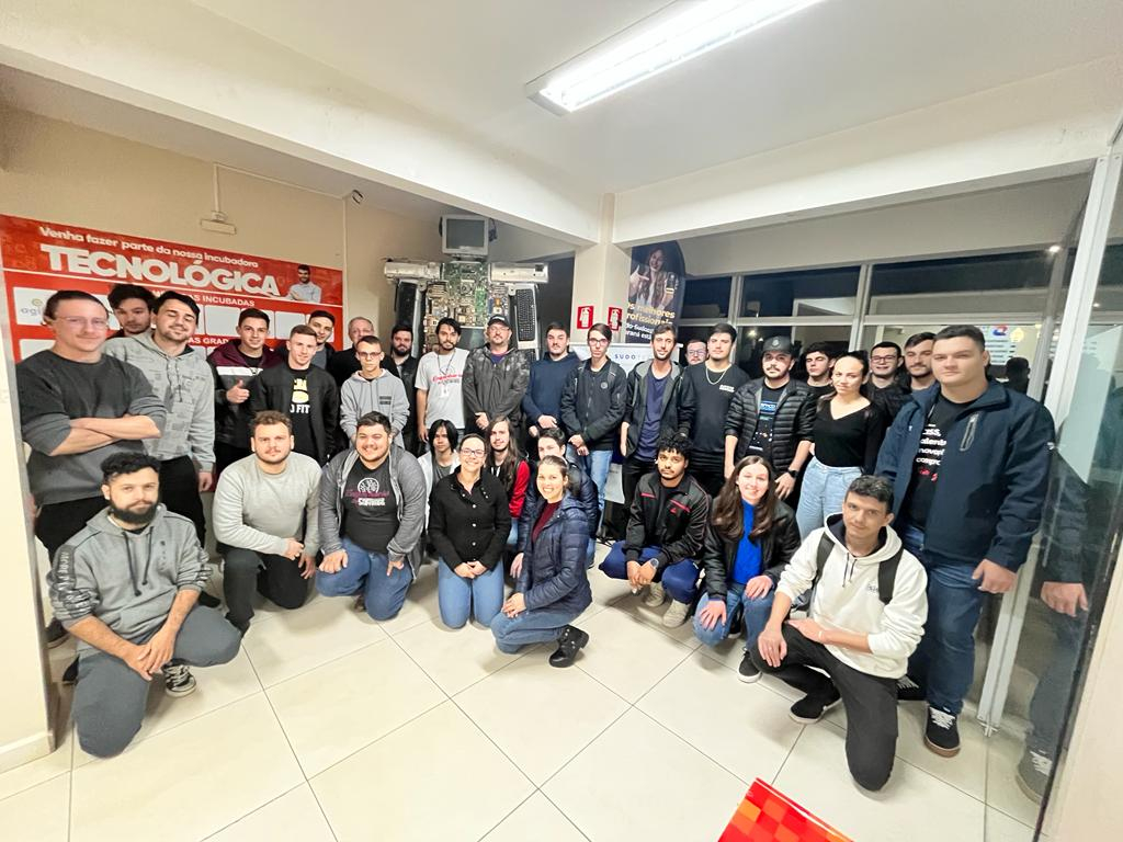 SUDOTEC RECEPCIONA ACADEMICOS DA UTFPR