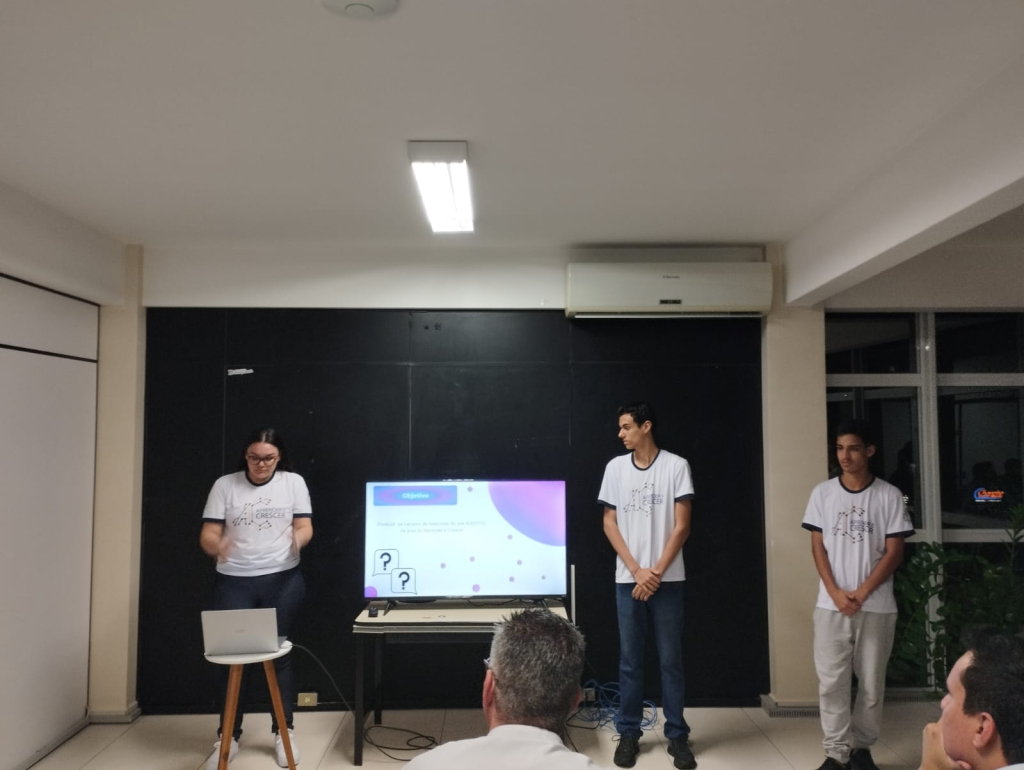 SUDOTEC REALIZA BANCA DE AVALIAÇÃO DE PROJETO DA TURMA DO APRENDER E CRESCER.