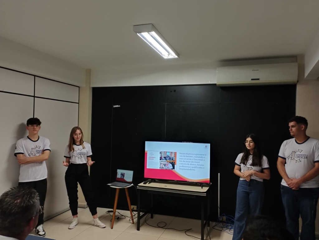 SUDOTEC REALIZA BANCA DE AVALIAÇÃO DE PROJETO DA TURMA DO APRENDER E CRESCER.
