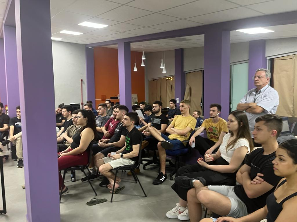 SUDOTEC RECEPCIONA ALUNOS DA UTFPR-DV EM NOVO ENDEREÇO