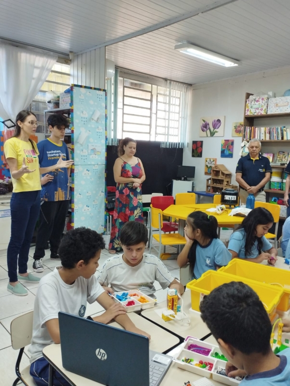 SUDOTEC APRESENTA PROJETO DE ROBÓTICA EM PARCERIA COM ROTARY NA CASA DA PAZ