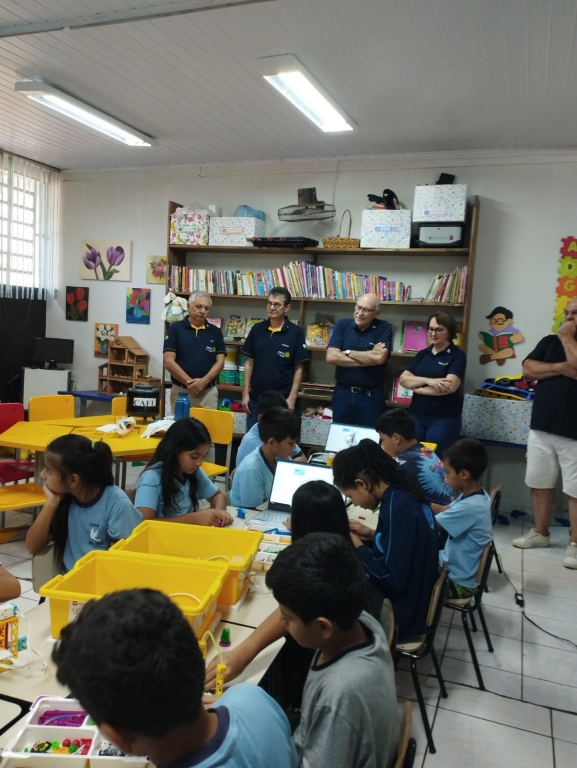 SUDOTEC APRESENTA PROJETO DE ROBÓTICA EM PARCERIA COM ROTARY NA CASA DA PAZ