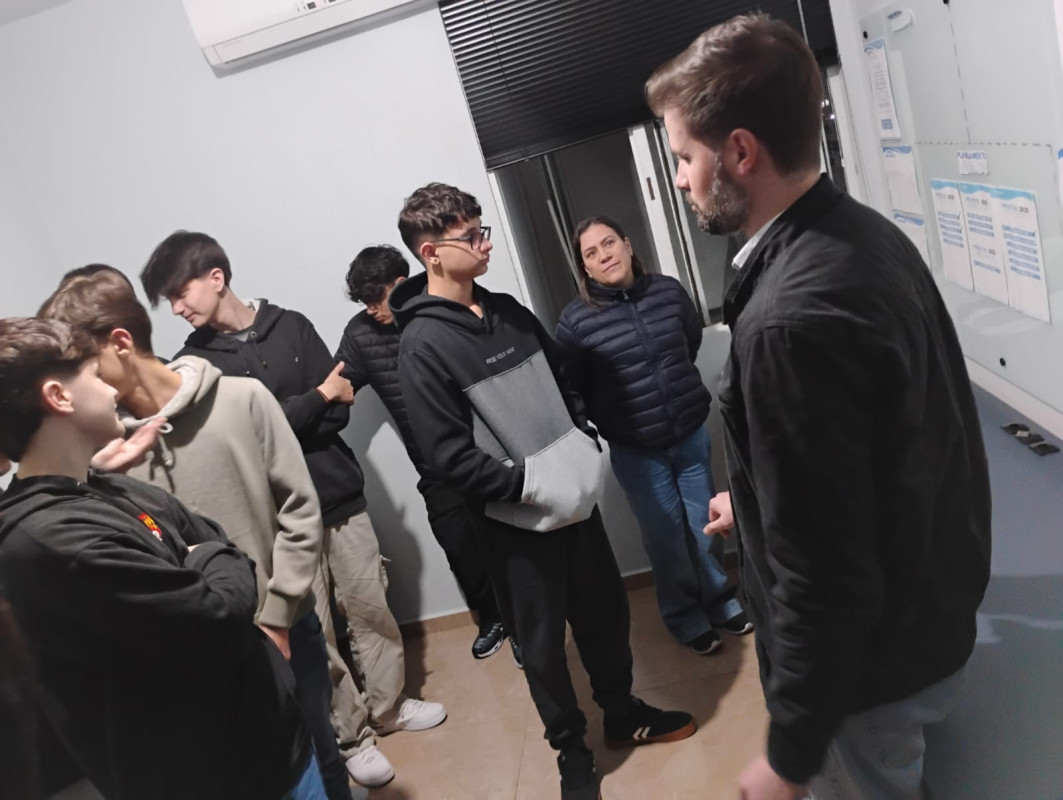 Turma Apender e Crescer realiza visita técnica a empresa Leigado