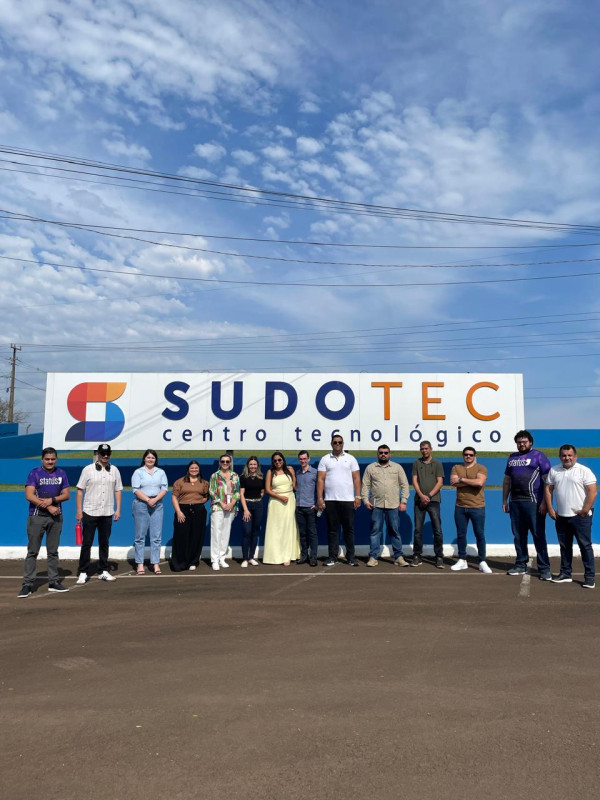 Recebemos na Sudotec o Secretário de Tecnologia de Guaíra, Sr. Guilherme, acompanhado da Presidente da ACIAG